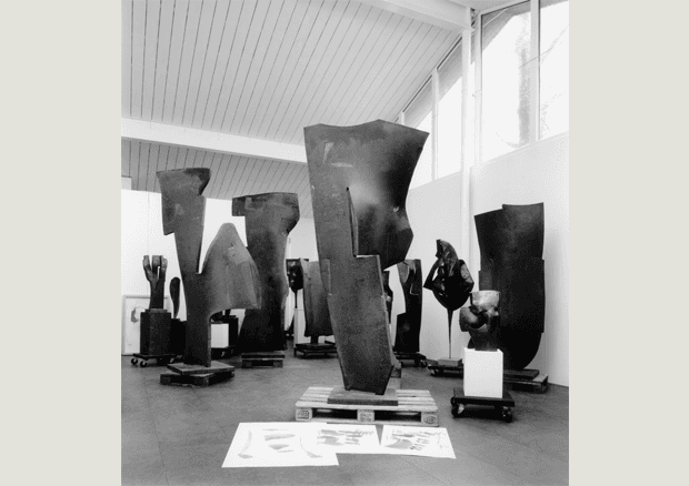 https://archive.zpk.org/de/ausstellungen/rueckblick/2007/oscar-wiggli-n-korper-n-raum-n-klang-36.html