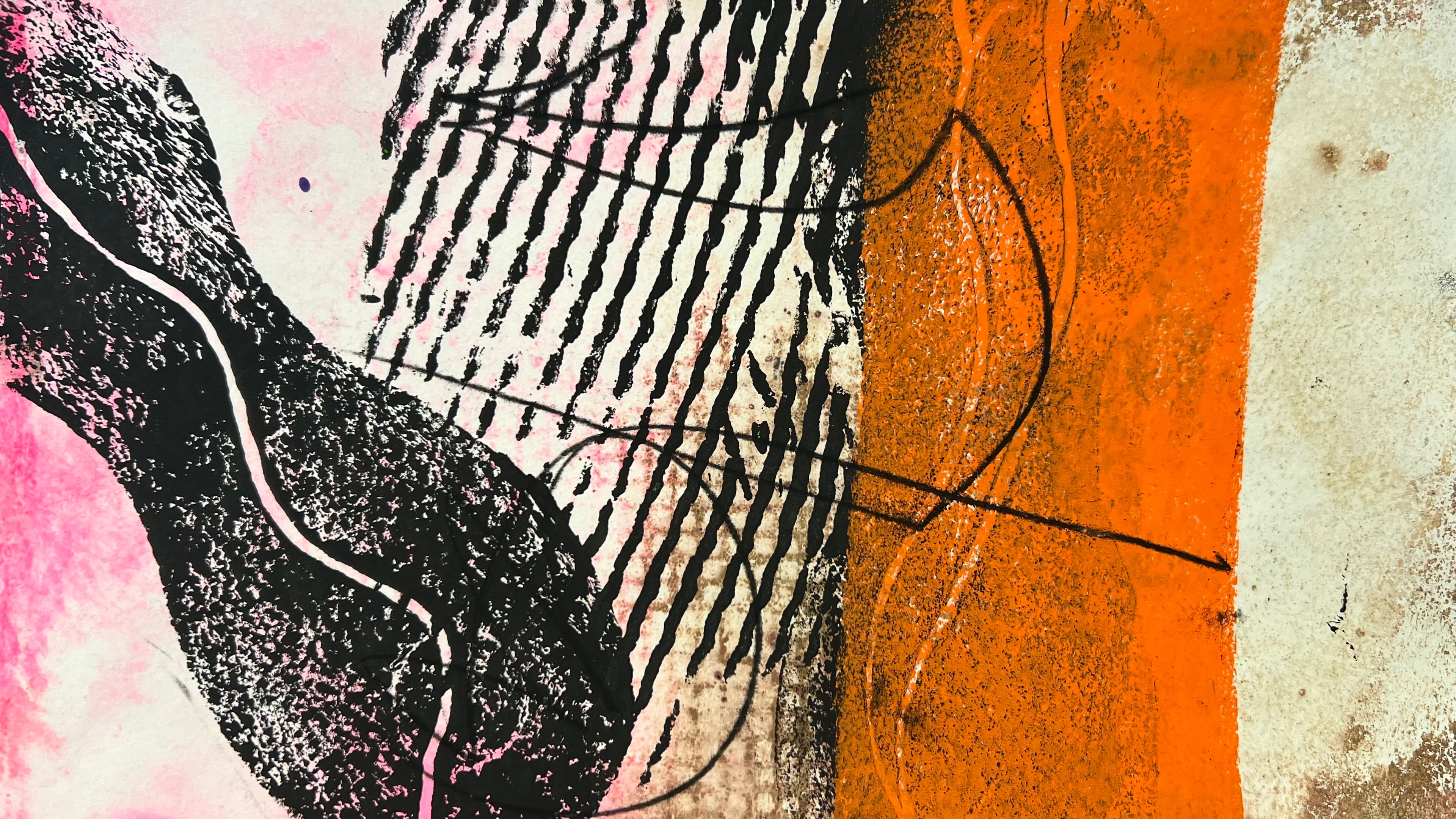 Ein selbstgestaltetes und gedrucktes Kunstwerk in Orange, Schwarz und Rosa